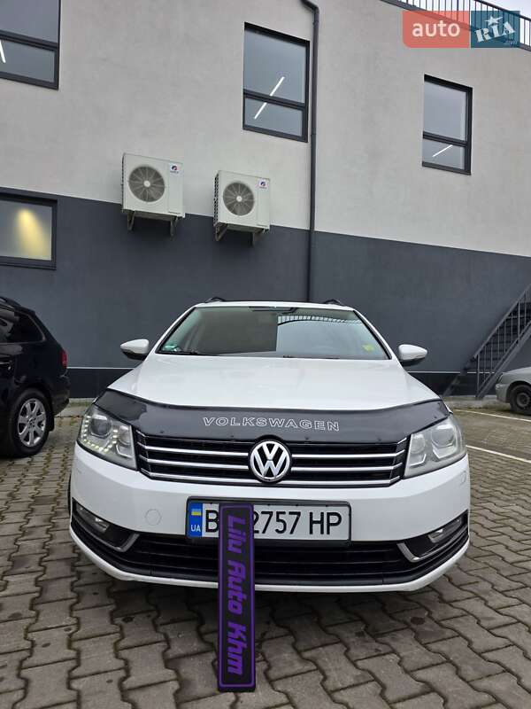 Універсал Volkswagen Passat 2011 в Хмельницькому фото 3 Універсал Volkswagen Passat 2011 в Хмельницькому