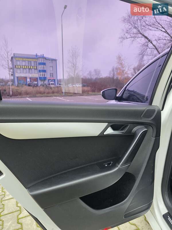 Універсал Volkswagen Passat 2011 в Хмельницькому фото 12 Універсал Volkswagen Passat 2011 в Хмельницькому