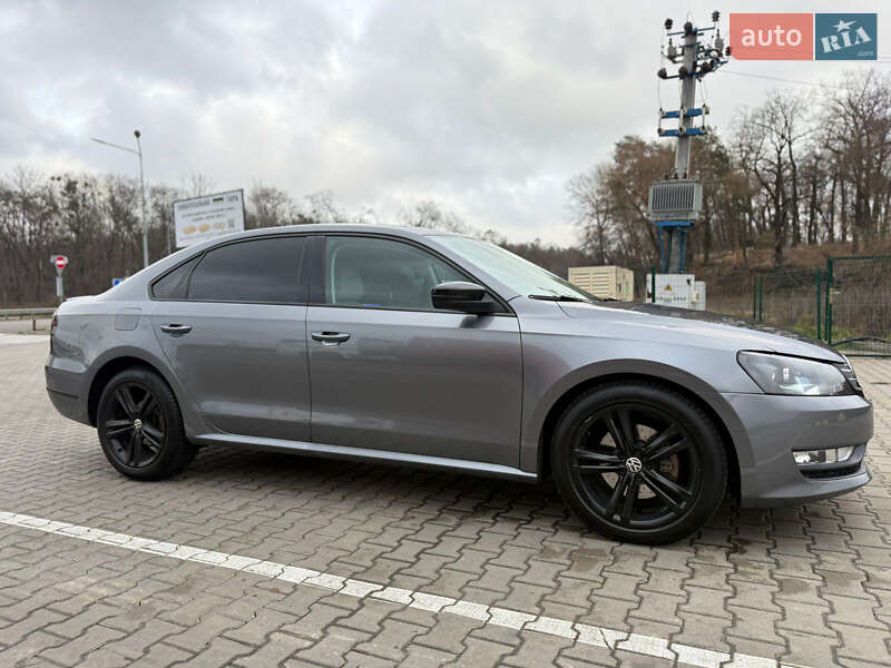 Седан Volkswagen Passat 2014 в Киеве