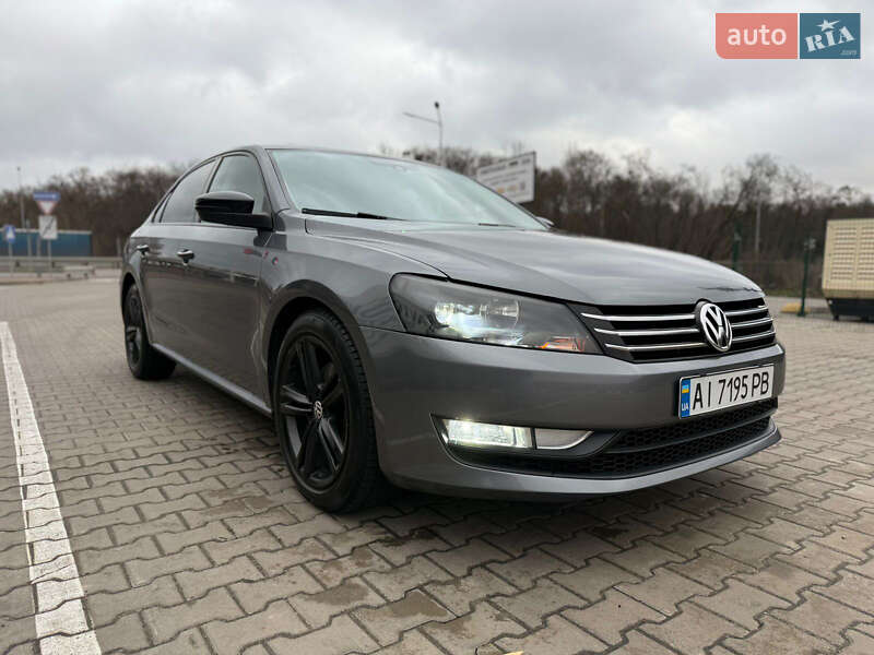 Седан Volkswagen Passat 2014 в Киеве