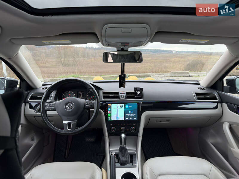 Седан Volkswagen Passat 2014 в Киеве
