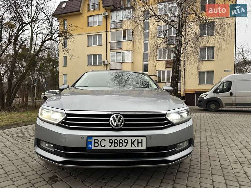 Универсал Volkswagen Passat 2019 в Львове