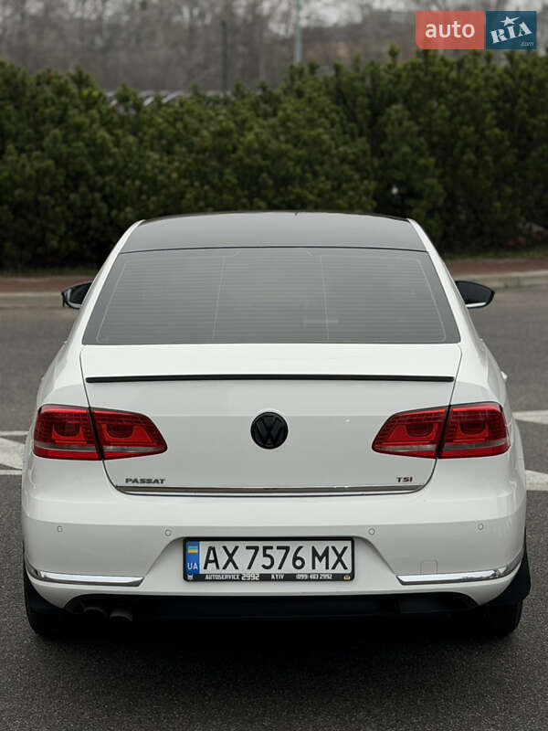 Седан Volkswagen Passat 2011 в Киеве