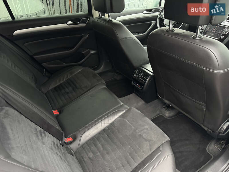 Универсал Volkswagen Passat 2016 в Умани фото 25 Универсал Volkswagen Passat 2016 в Умани