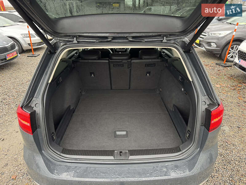 Универсал Volkswagen Passat 2016 в Умани фото 27 Универсал Volkswagen Passat 2016 в Умани