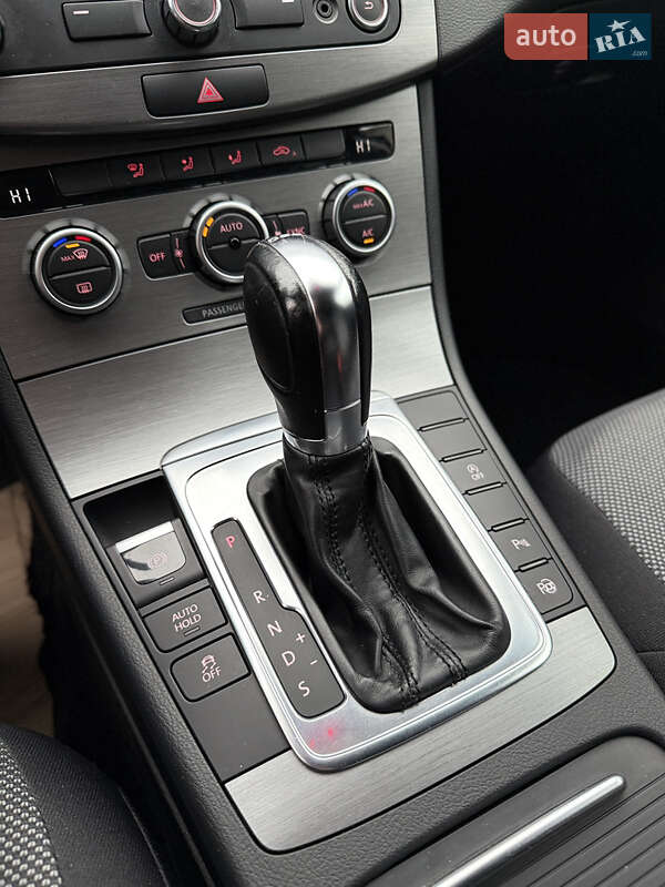 Универсал Volkswagen Passat 2013 в Ровно фото 28 Универсал Volkswagen Passat 2013 в Ровно