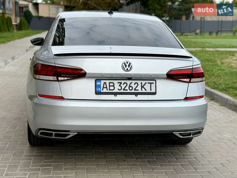 Седан Volkswagen Passat 2020 в Житомирі