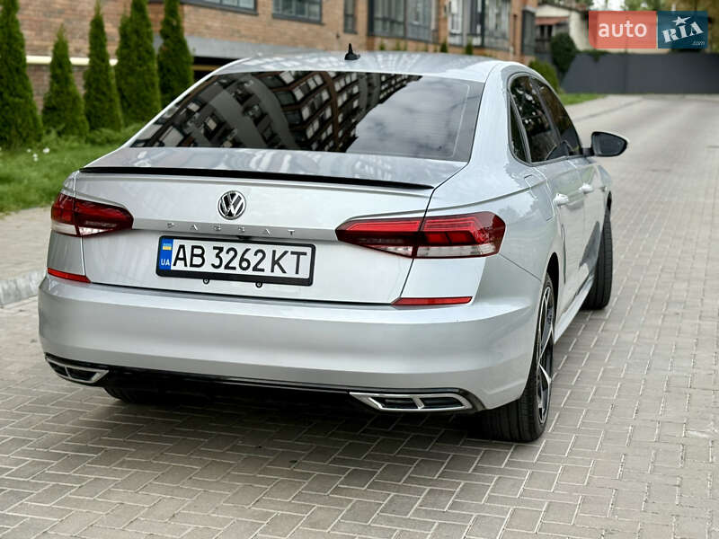 Седан Volkswagen Passat 2020 в Житомирі