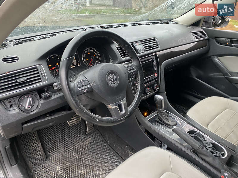 Седан Volkswagen Passat 2014 в Новомосковске фото 5 Седан Volkswagen Passat 2014 в Новомосковске