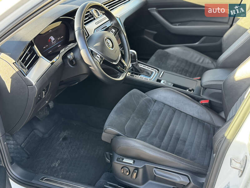Универсал Volkswagen Passat 2018 в Тернополе фото 11 Универсал Volkswagen Passat 2018 в Тернополе