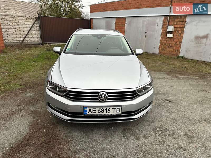 Универсал Volkswagen Passat 2018 в Днепре