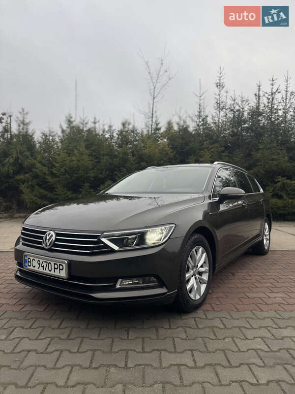 Універсал Volkswagen Passat 2015 в Шепетівці