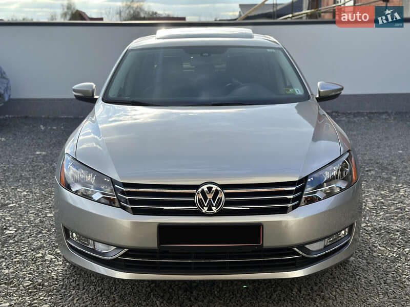 Седан Volkswagen Passat 2013 в Ужгороде