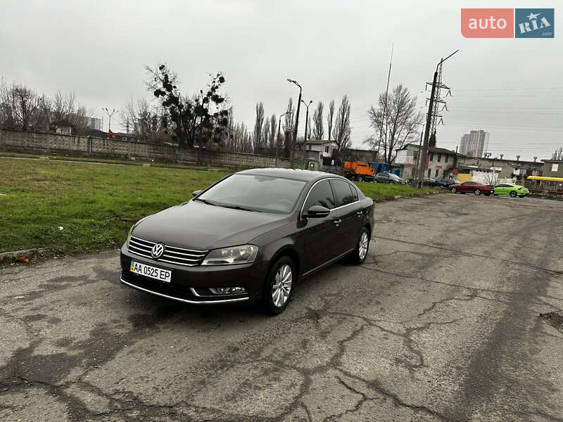 Volkswagen Passat 2012