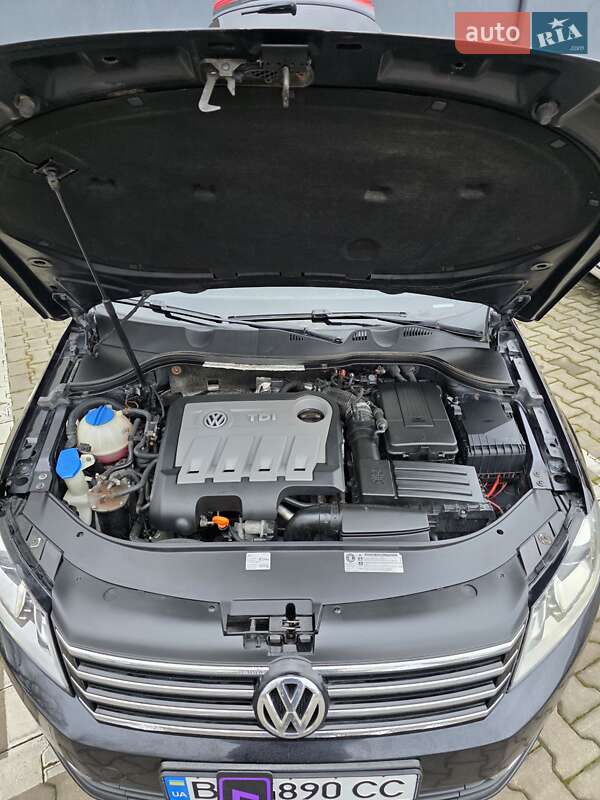 Универсал Volkswagen Passat 2011 в Хмельницком