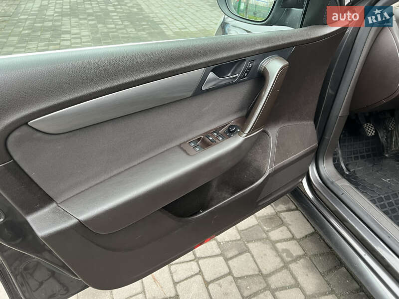 Универсал Volkswagen Passat 2011 в Днепре