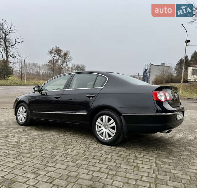 Седан Volkswagen Passat 2009 в Львове