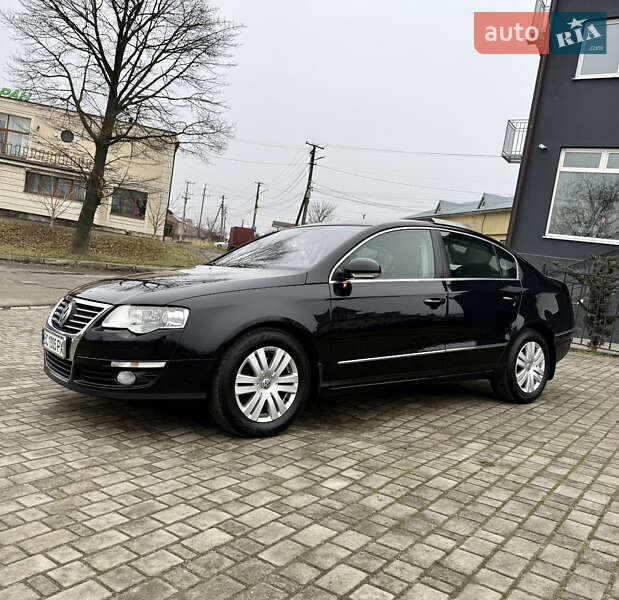 Седан Volkswagen Passat 2009 в Львове