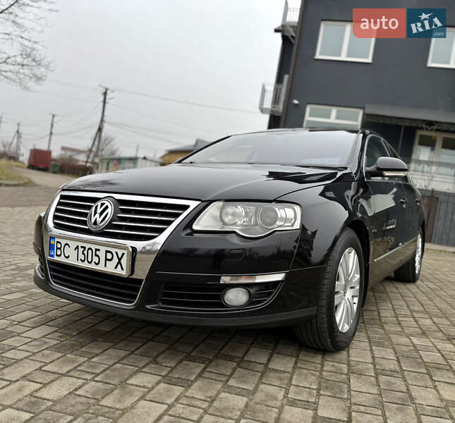 Седан Volkswagen Passat 2009 в Львове