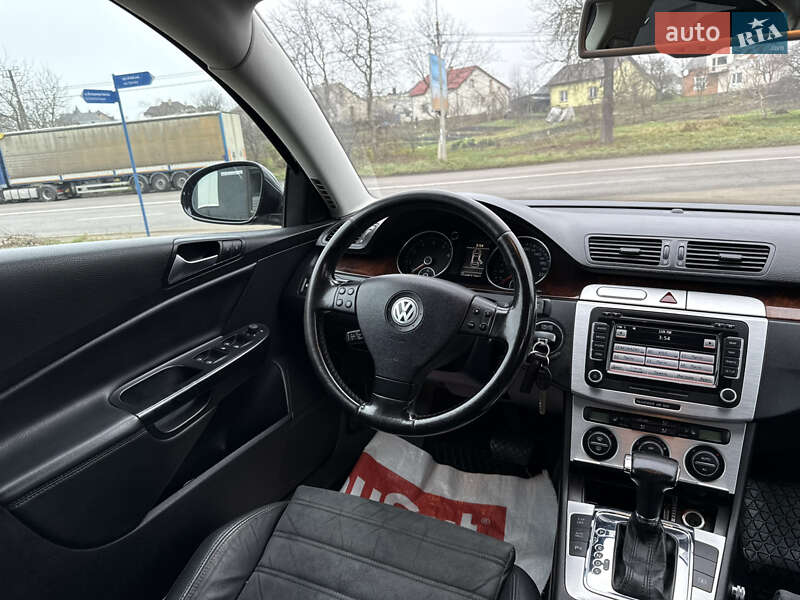 Седан Volkswagen Passat 2009 в Львове