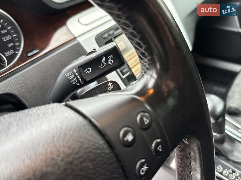 Седан Volkswagen Passat 2009 в Львове