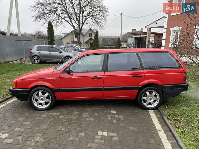 Универсал Volkswagen Passat 1990 в Черновцах