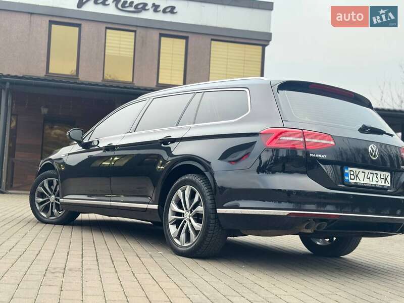 Универсал Volkswagen Passat 2015 в Ровно