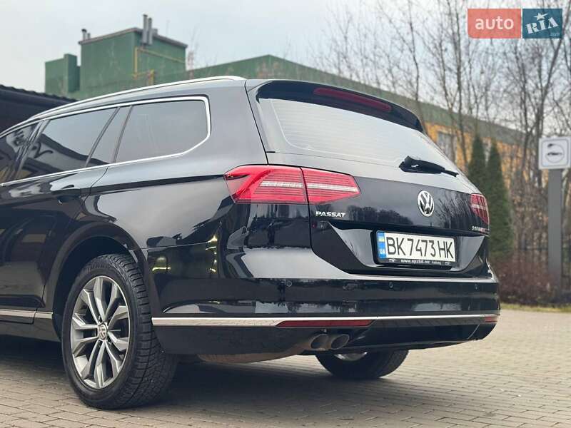 Универсал Volkswagen Passat 2015 в Ровно