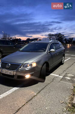 Универсал Volkswagen Passat 2008 в Киеве