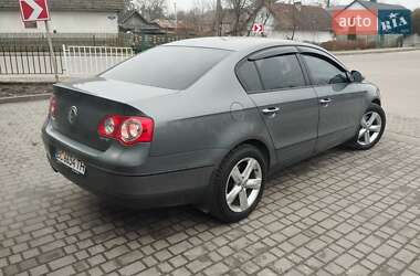 Седан Volkswagen Passat 2007 в Новояворівську