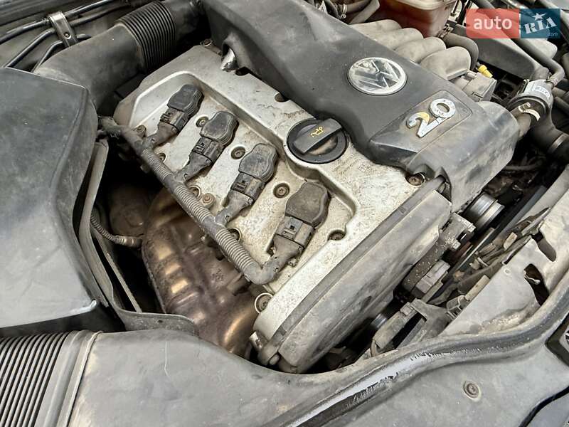 Седан Volkswagen Passat 2003 в Одессе