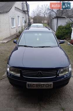 Універсал Volkswagen Passat 1999 в Турійську