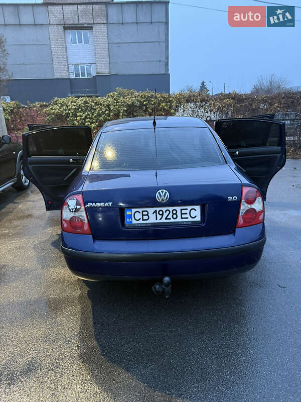 Седан Volkswagen Passat 2002 в Чернігові