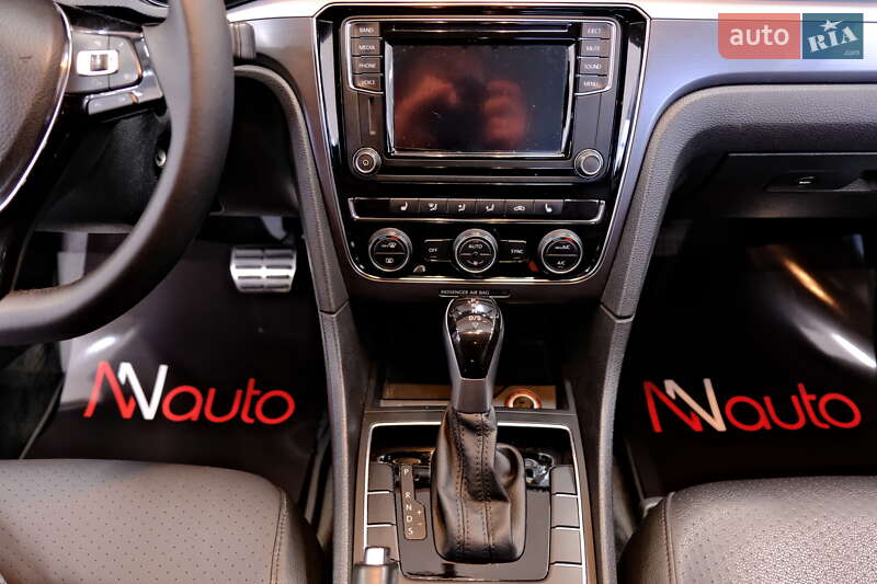 Седан Volkswagen Passat 2017 в Одесі фото 20 Седан Volkswagen Passat 2017 в Одесі