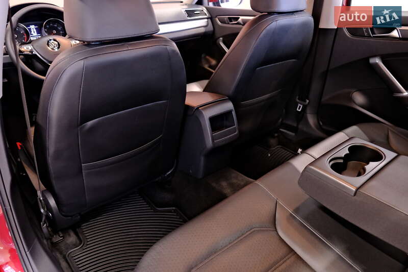 Седан Volkswagen Passat 2017 в Одесі фото 35 Седан Volkswagen Passat 2017 в Одесі