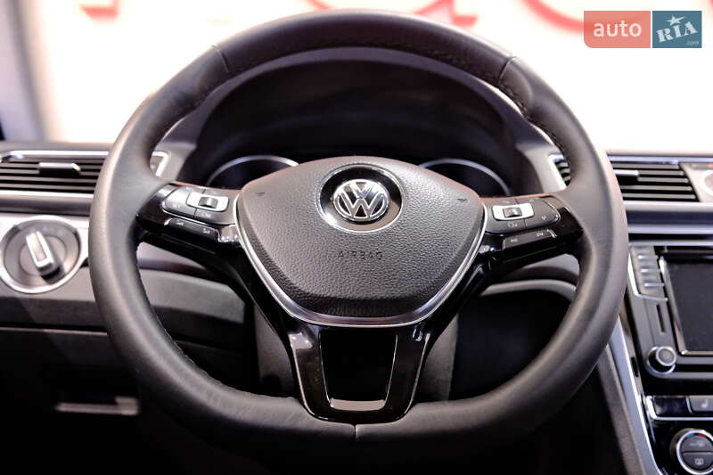 Седан Volkswagen Passat 2017 в Одесі фото 46 Седан Volkswagen Passat 2017 в Одесі