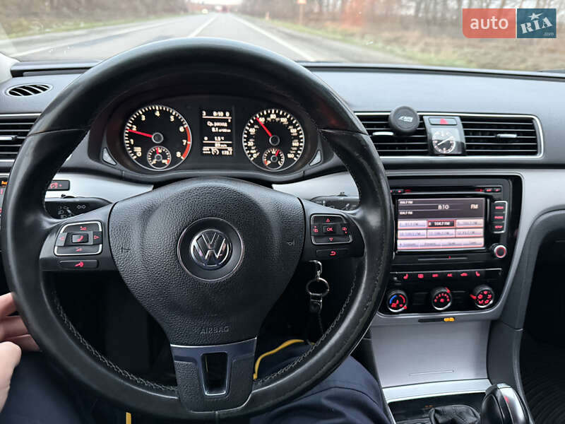 Седан Volkswagen Passat 2013 в Буську фото 14 Седан Volkswagen Passat 2013 в Буську