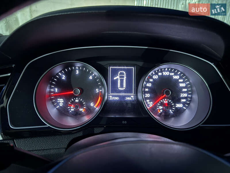 Универсал Volkswagen Passat 2015 в Коломые