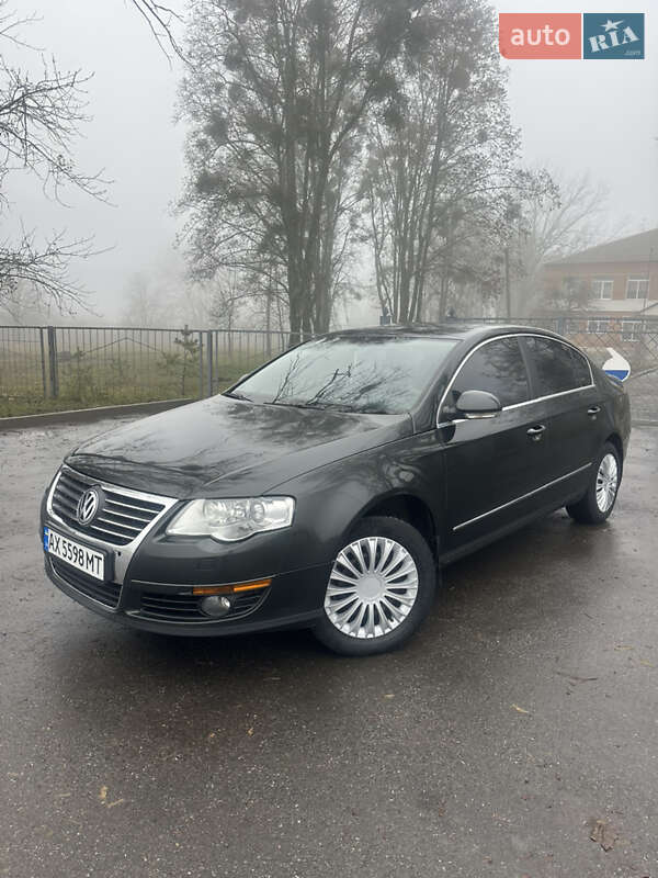 Седан Volkswagen Passat 2006 в Новой Водолаге