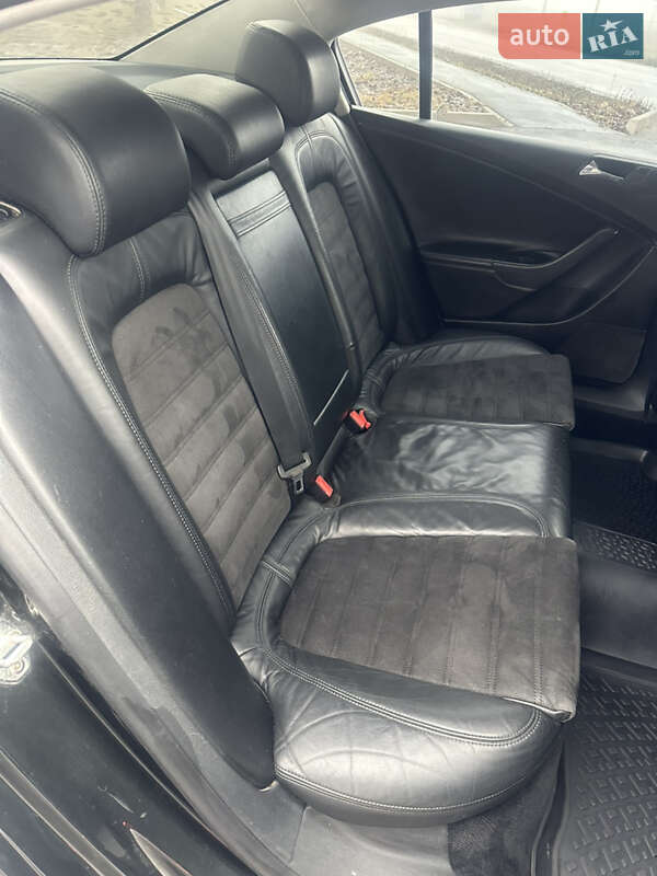 Седан Volkswagen Passat 2006 в Новой Водолаге