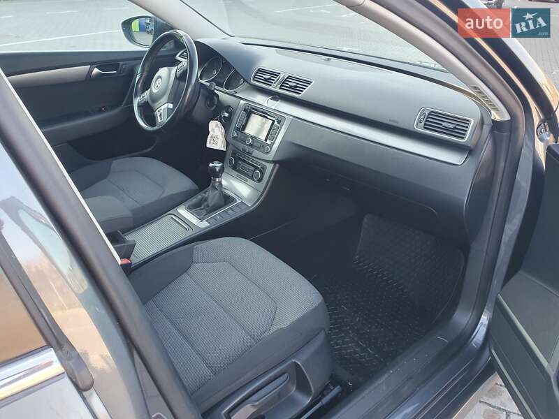 Універсал Volkswagen Passat 2011 в Дубні