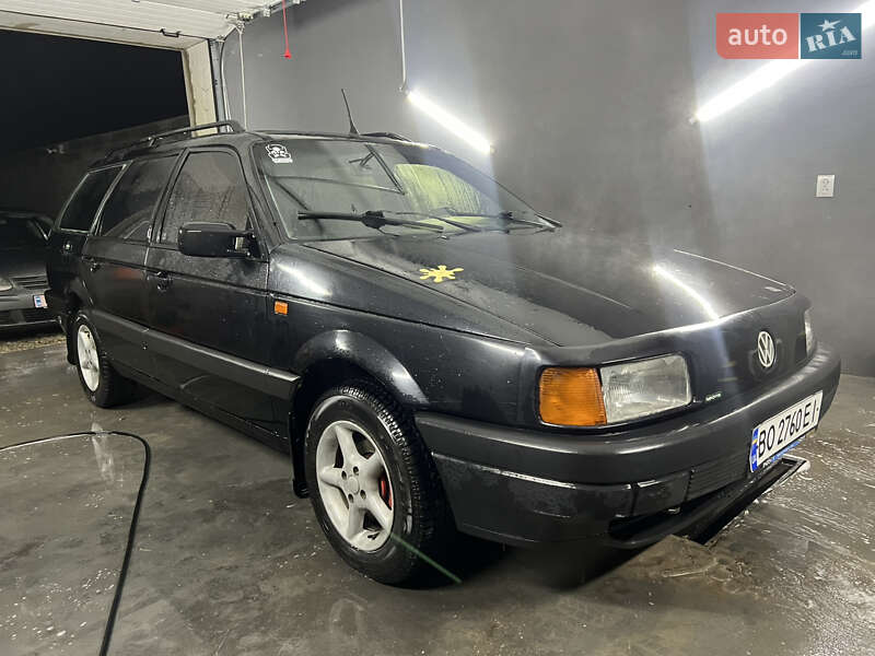 Универсал Volkswagen Passat 1989 в Кременце