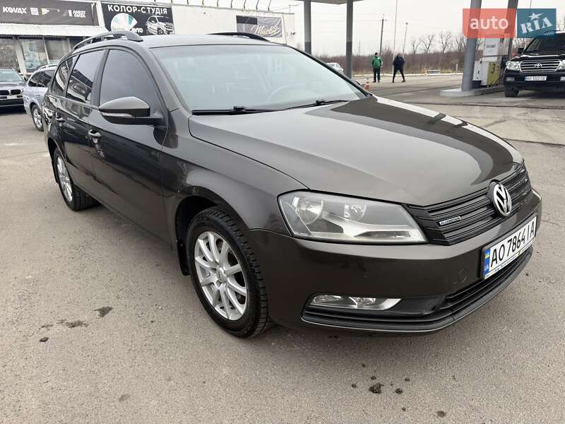 Универсал Volkswagen Passat 2012 в Ужгороде фото 2 Универсал Volkswagen Passat 2012 в Ужгороде