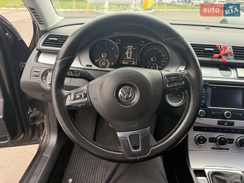 Универсал Volkswagen Passat 2012 в Ужгороде фото 19 Универсал Volkswagen Passat 2012 в Ужгороде