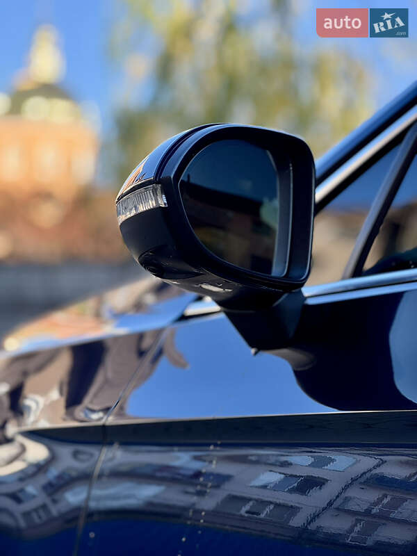 Універсал Volkswagen Passat 2015 в Ужгороді