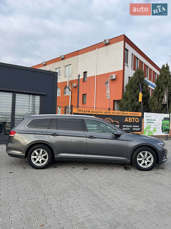 Универсал Volkswagen Passat 2015 в Виннице