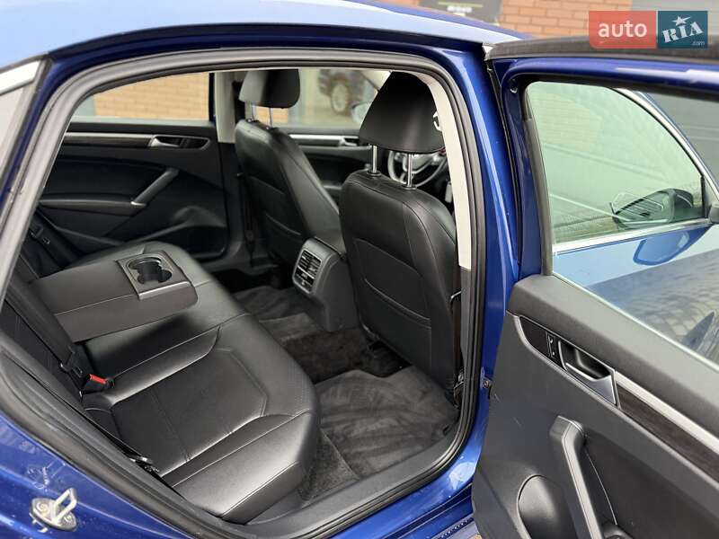 Седан Volkswagen Passat 2015 в Луцьку фото 25 Седан Volkswagen Passat 2015 в Луцьку