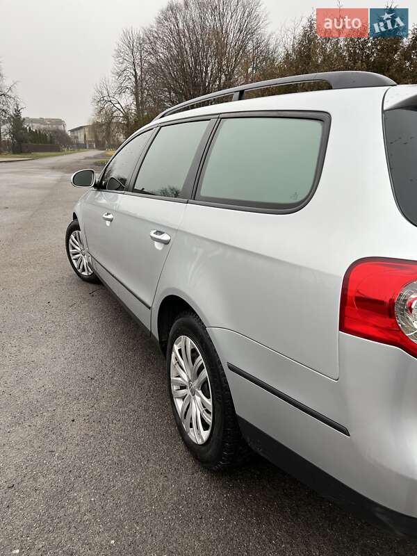 Універсал Volkswagen Passat 2007 в Турійську