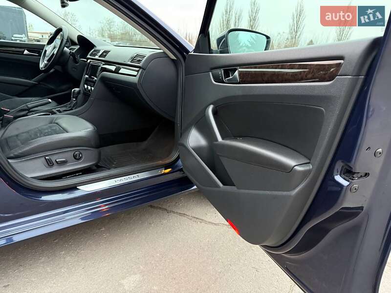 Седан Volkswagen Passat 2014 в Ровно фото 37 Седан Volkswagen Passat 2014 в Ровно