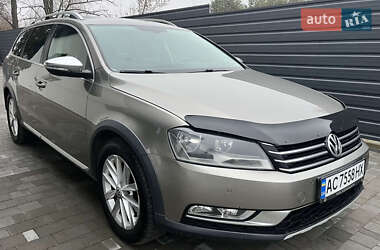 Універсал Volkswagen Passat 2012 в Луцьку